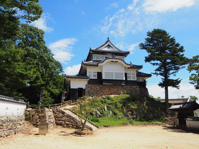 備中松山城　天守